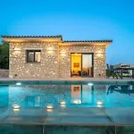 Villa Garden